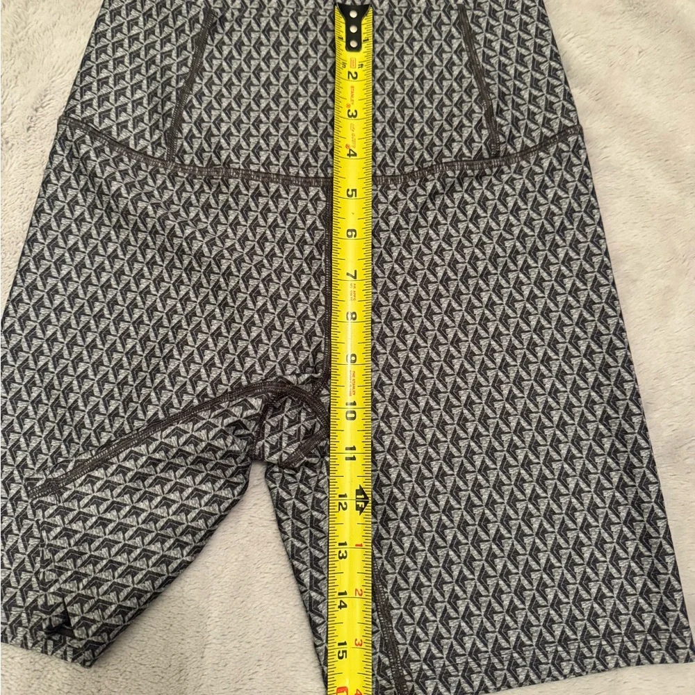 Greyson XS Compression Shorts Geometric Wolf Logo Performance Golf Training Base